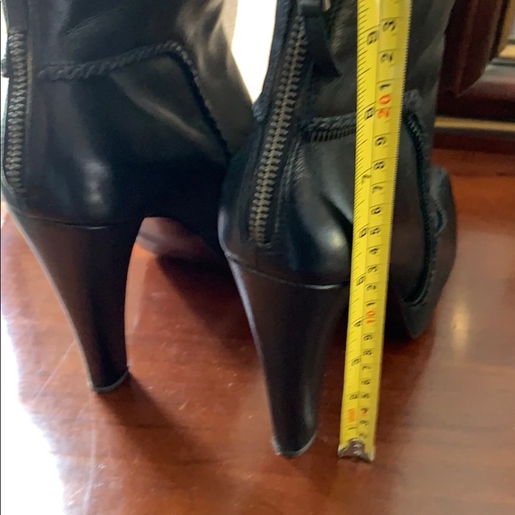 Sexy Nicole Miller Peep toe booties - Picture 8 of 8